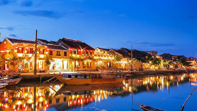 Hai đại diện của Việt Nam là Hà Nội và Hội An nằm trong top 10 điểm đến không thể bỏ lỡ